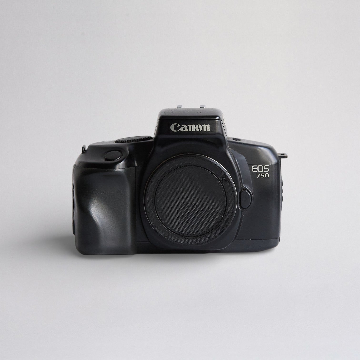 Canon EOS 750