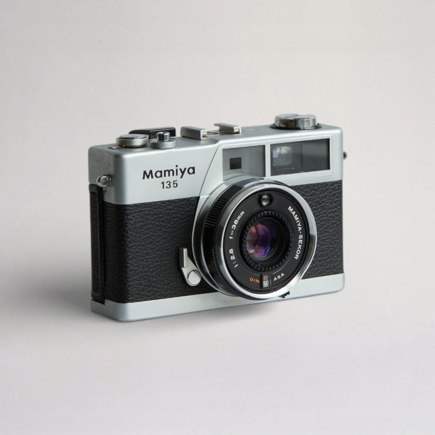 Mamiya 135 EE