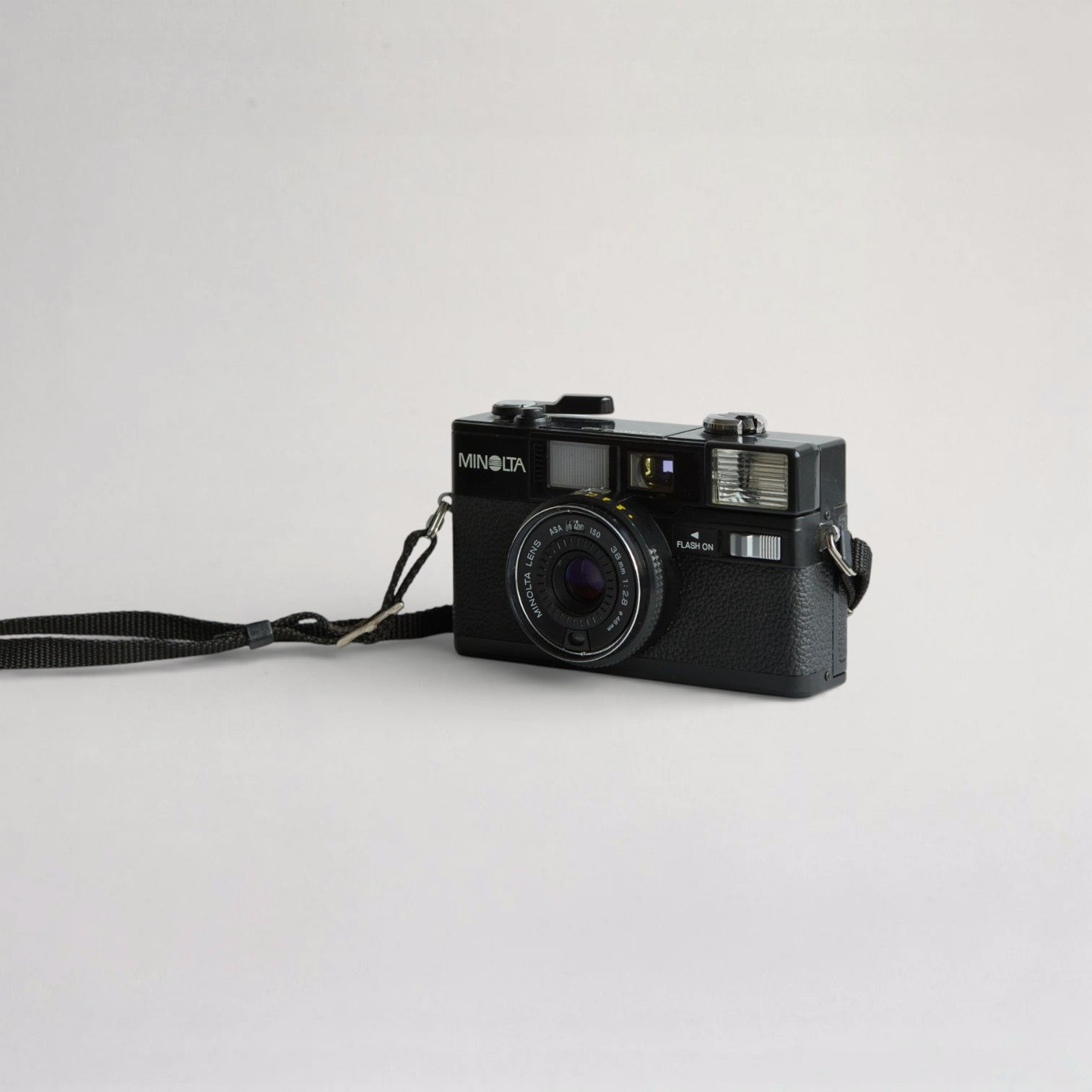 Minolta Hi-Matic S2