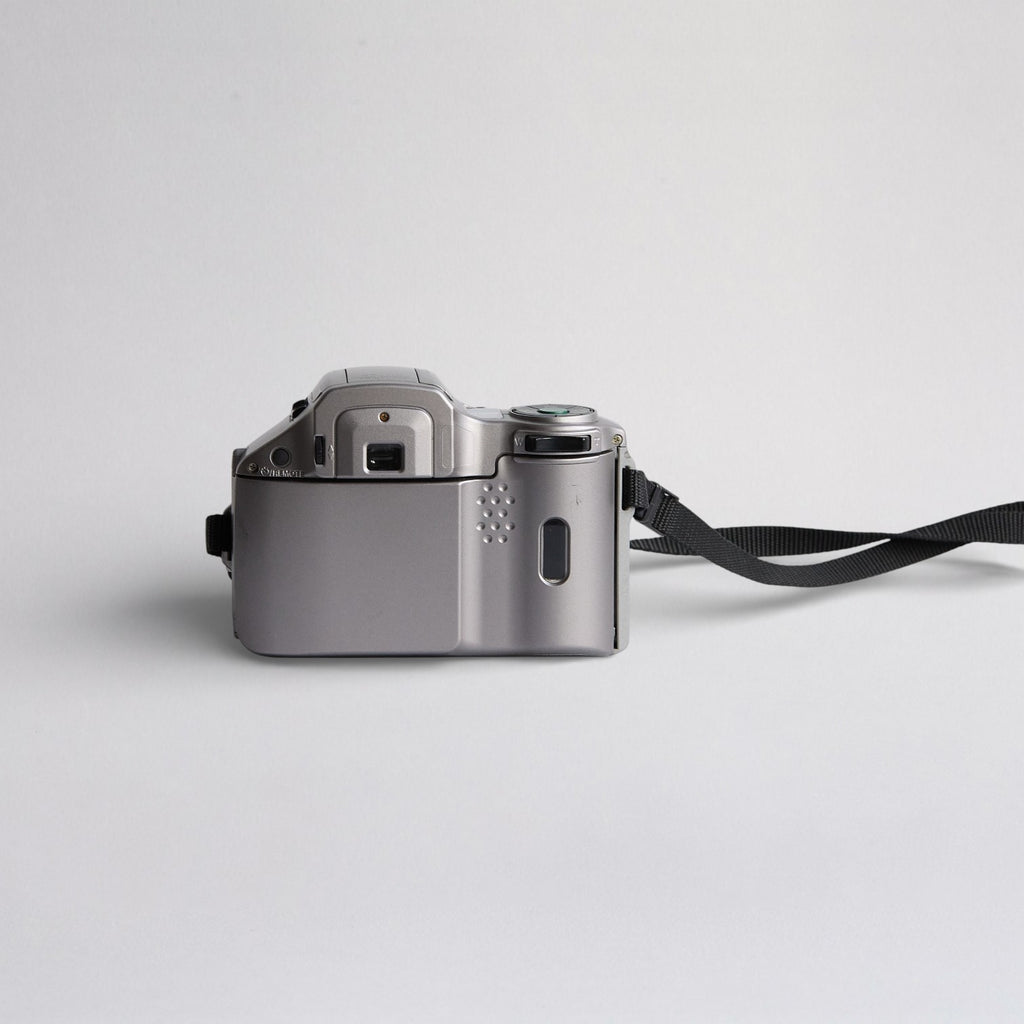 Olympus IS 200
